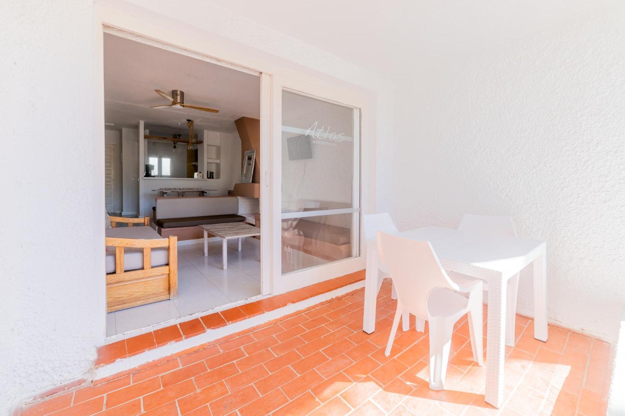 Atlas Apartments Ibiza Santa Eularia des Riu Ngoại thất bức ảnh