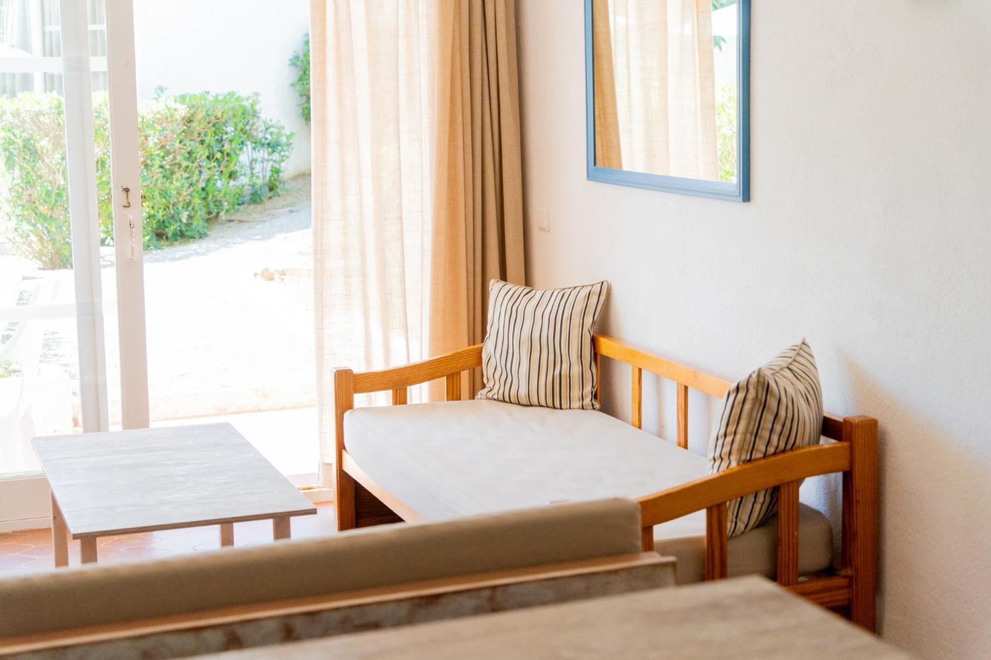 Atlas Apartments Ibiza Santa Eularia des Riu Ngoại thất bức ảnh