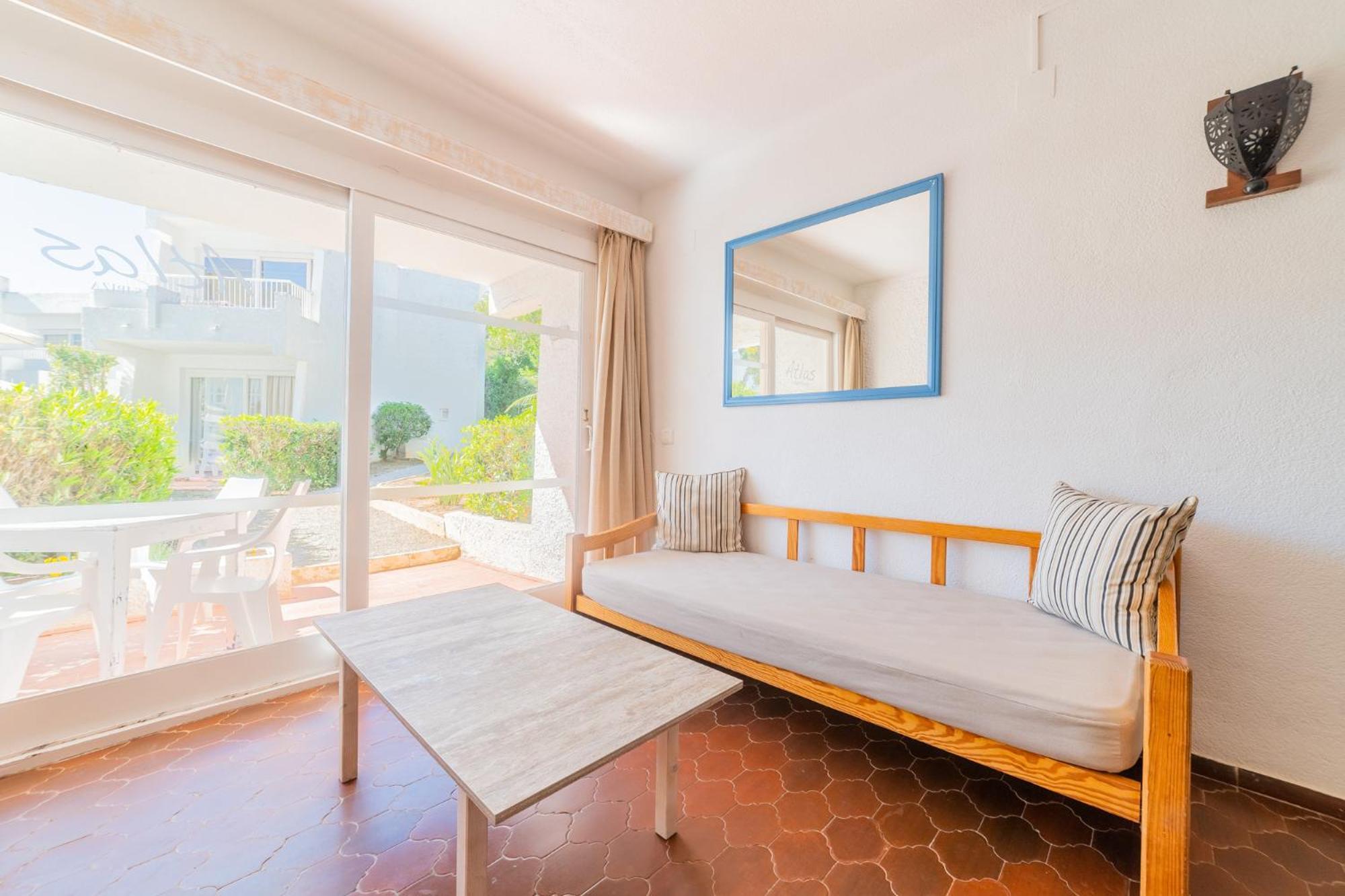 Atlas Apartments Ibiza Santa Eularia des Riu Ngoại thất bức ảnh