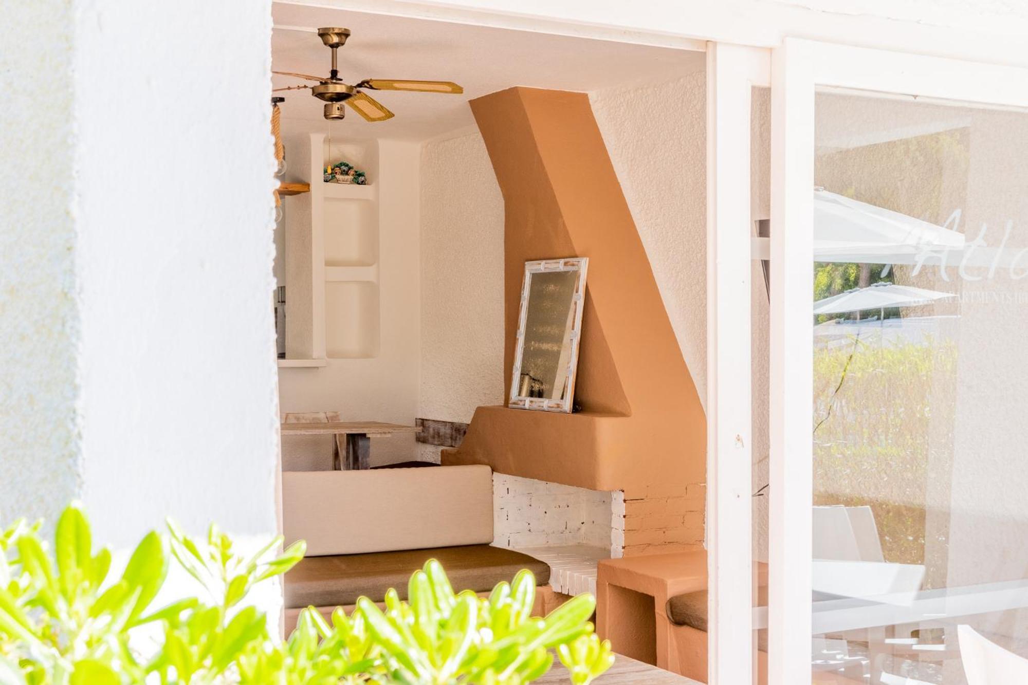 Atlas Apartments Ibiza Santa Eularia des Riu Ngoại thất bức ảnh
