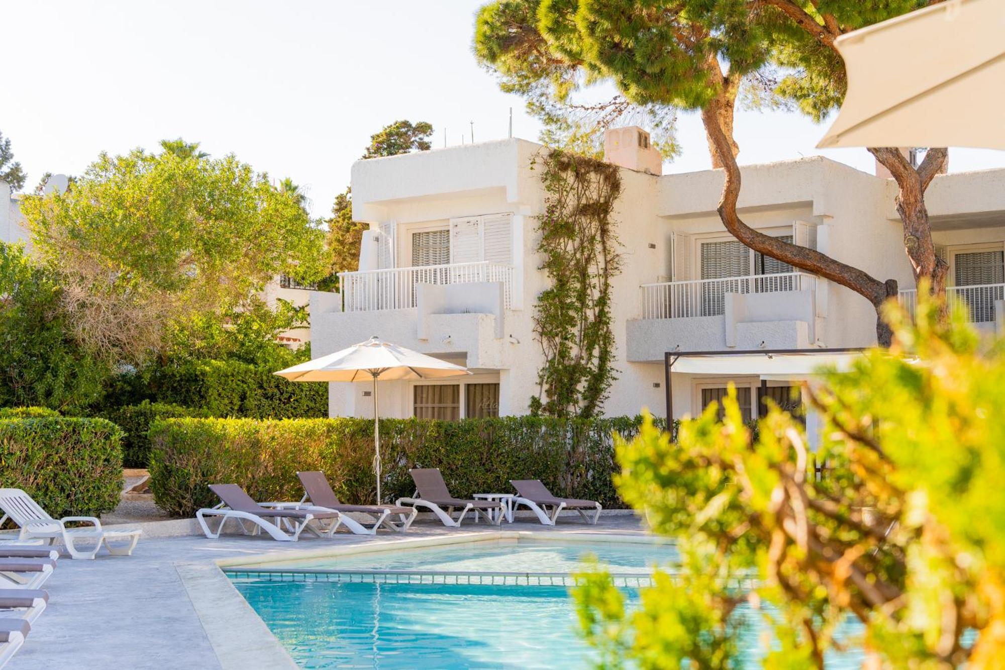 Atlas Apartments Ibiza Santa Eularia des Riu Ngoại thất bức ảnh