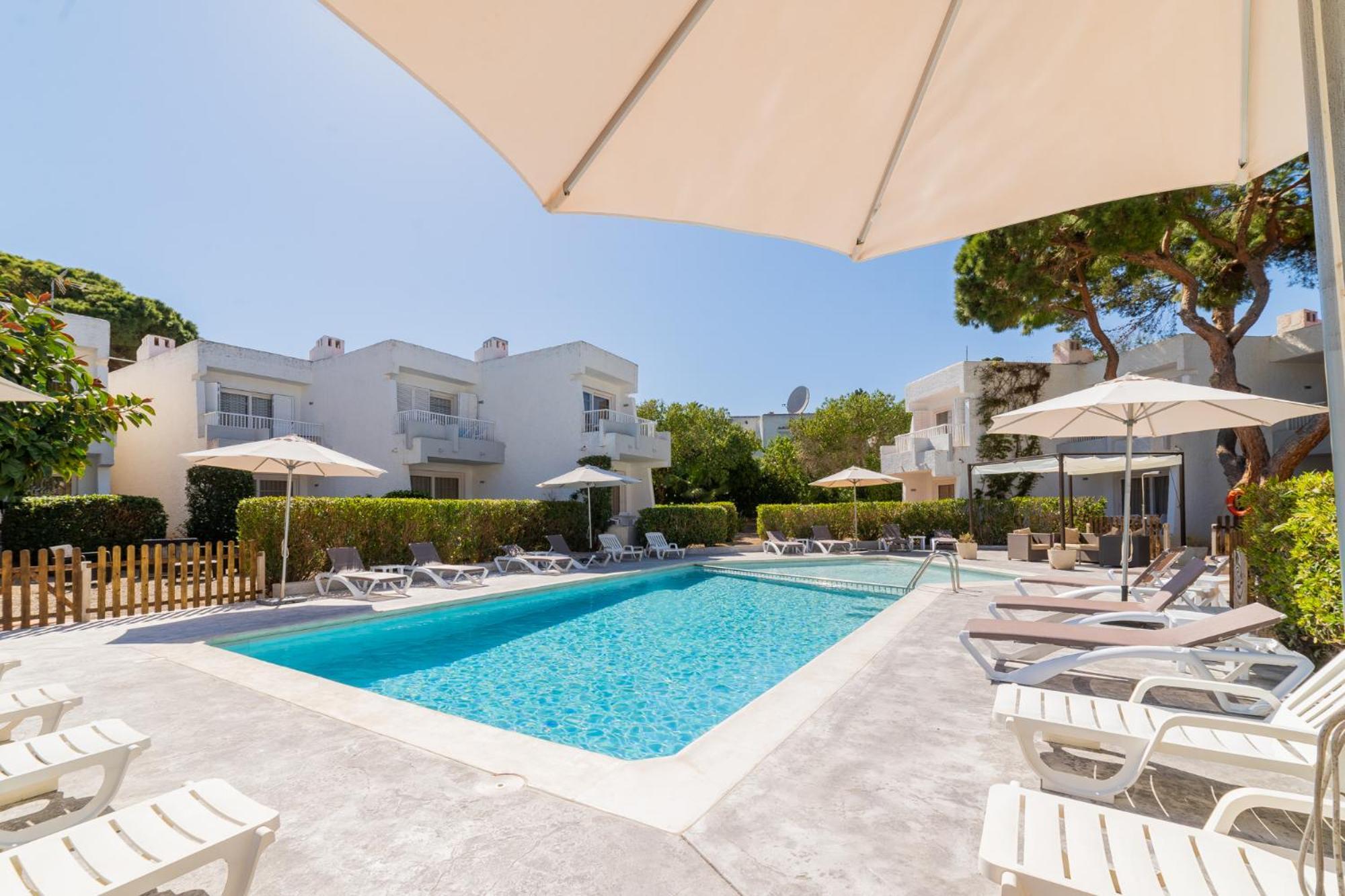 Atlas Apartments Ibiza Santa Eularia des Riu Ngoại thất bức ảnh